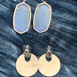 2 Kendra Scott color bar earrings NWOT